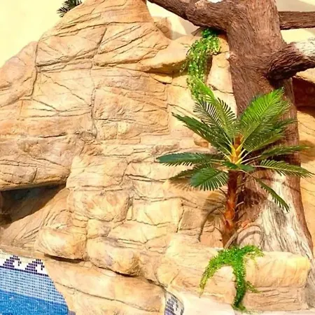 4p Piscine Avec Toboggan Et Cascade Bessan