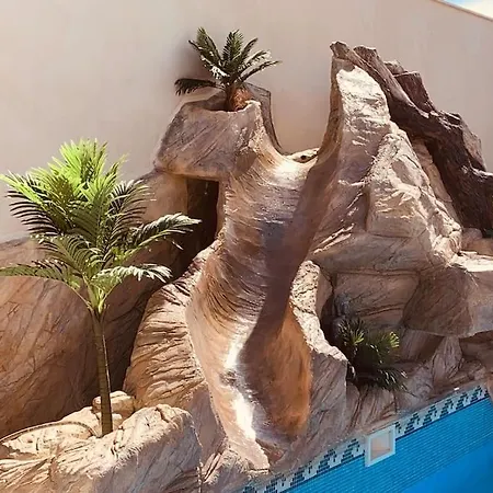 Villa 4p Piscine Avec Toboggan Et Cascade *